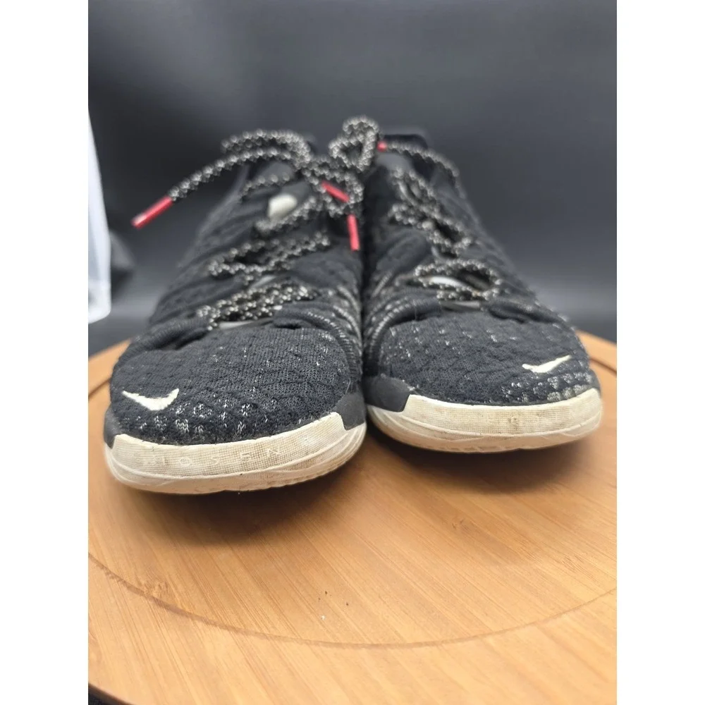 Nike excellent gently